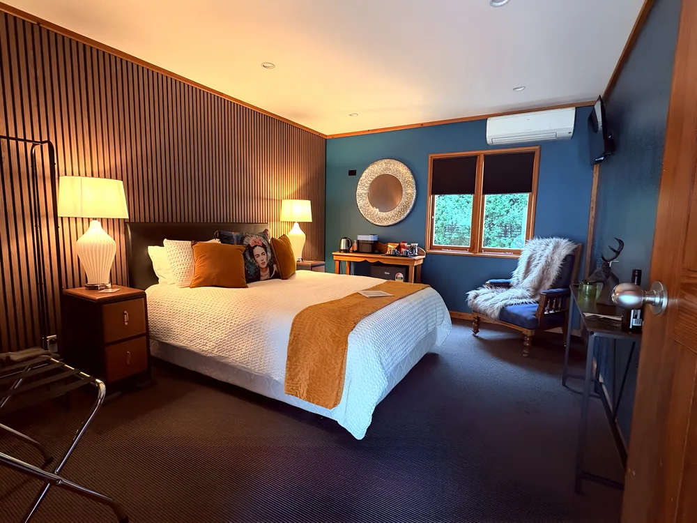 The blue room in evening light