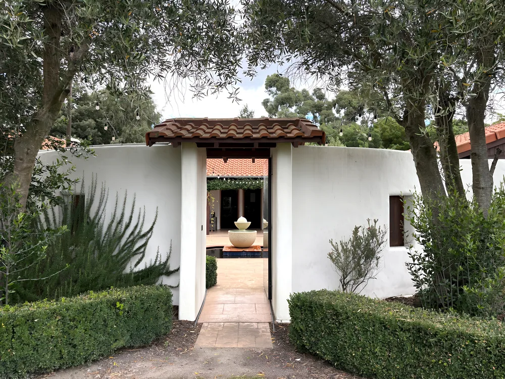 El Grouso entrance and courtyard